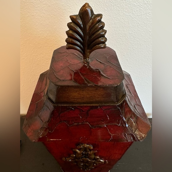 Decorative Lightweight Metal Container Accent Piece - Picture 3 of 7